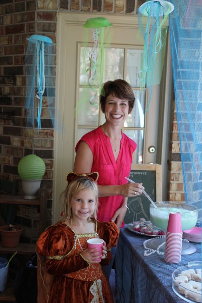 Serve Sea Foam Punch (Green Sherbet and Ginger Ale)